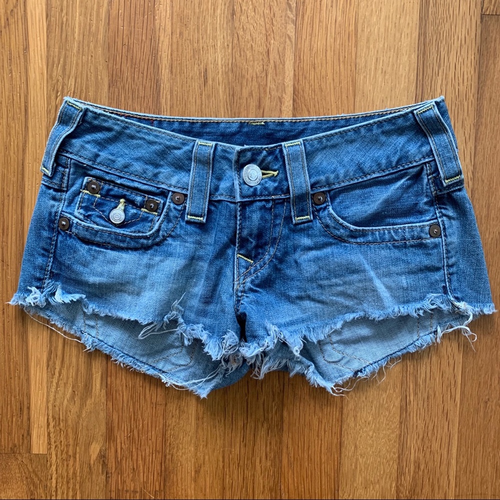 True Religion Joey denim cutoff shorts size 25